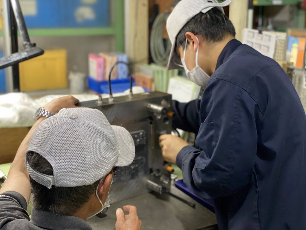 金型メンテナンス